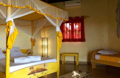 Fenoarivo Atsinanana Cabin | Oasis Lodge