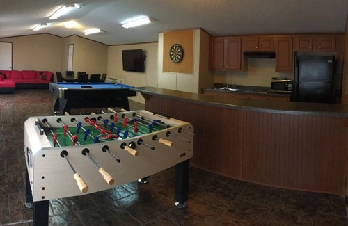 Big Lake Hotel | Oasis Lodge