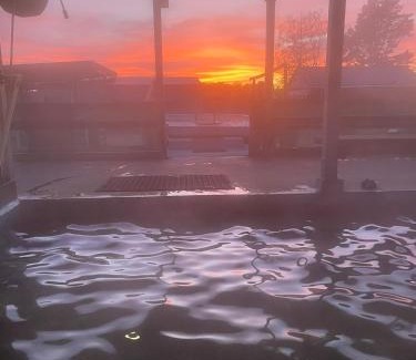 Tokaanu Hotel | Oasis Motel & Holiday Park Turangi