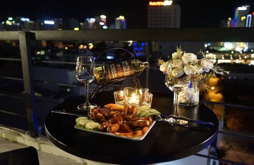 An Hai Đong Apartment | OASIS-NEAR BEACH-NICE ROOM-AIRPORT SHUTTLE-NETFLIX