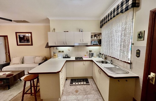 Upper Orara House | Oasis of Hope - Self Contained Unit with kitchen, 2 bedrooms with 2 x ensuites