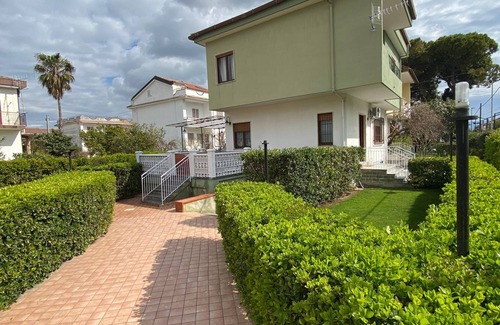 Capaccio Scalo Villa | Oasis of relaxation. between the sea and the wonderful temples of Paestum.