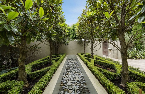 Musselburgh House | Oasis on Belmont Lane