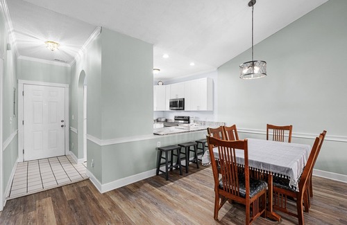 Little River Condo | Oasis on Hibiscus: 2 Bedroom Condo