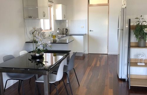 Brooklyn Apartment | Oasis on the Hawkesbury - Water Views