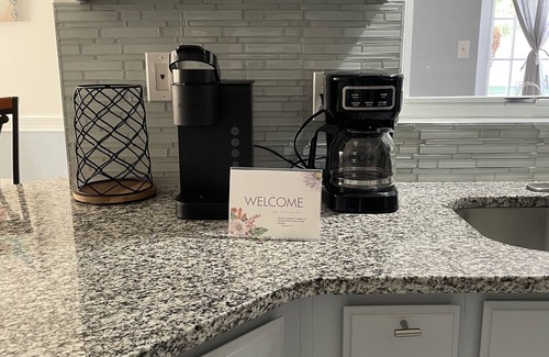 Mill Run House | OASIS PALM HAVEN – 20 minutes to the Disney/Universal theme Parks