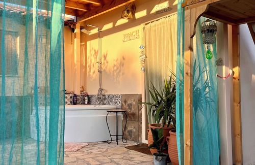 Pythagorio Villa | Oasis Retreat with Private Magnesium Mineral Pool, Hammam bath, Mini Golf Course