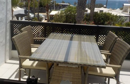 Los Pocillos Apartment | Oasis San Antonio 2 bedroom first floor luxury Apartment in Puerto Del Carmen