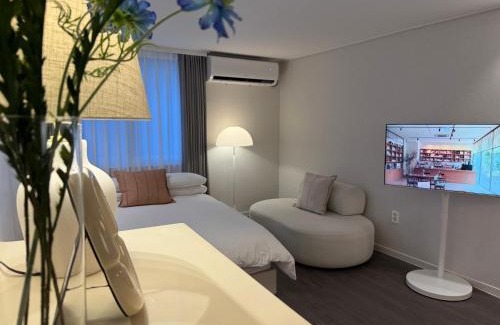 Yeonnam-dong Apartment | Oasis Stay Hongdae