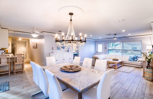 Boynton Beach House | Oasis Sunset.