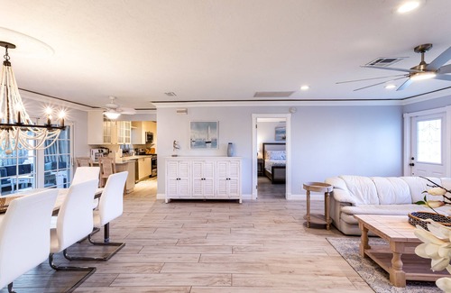 Boynton Beach House | Oasis Sunset.