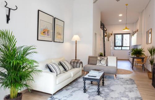 La Torreta Apartment | Oasis Urbano Elche - Terraza y Vistas al Palmeral junto al Centro