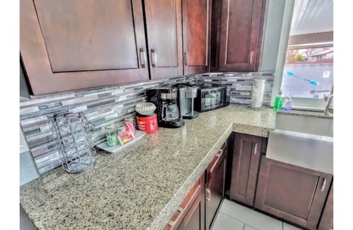 Chinatown House | Oasis w/Opt Heated Pool & Billiards- Mins to Strip
