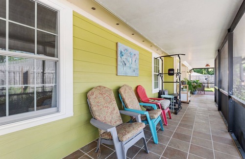 Del Rio House | Oasis with Pool and Bath- Privacy and Comfort