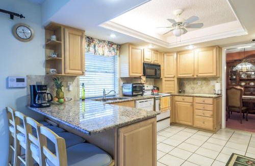 Plantation House | Oasis1080 Resort