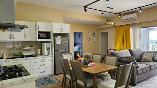 Bangi Sentral Apartment | Oasisstay 4 Bedrooms Apartment With Studio at Bangi Sentral