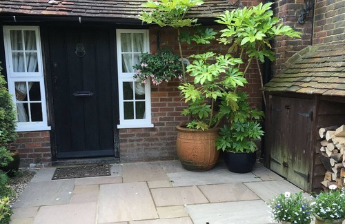 Uckfield Bed & Breakfast | Oast Acre House - tranquillity and seclusion