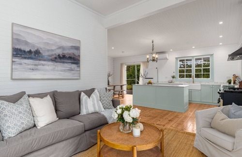 Alpine House | Oatley Cottage, Alpine, Southern Highlands