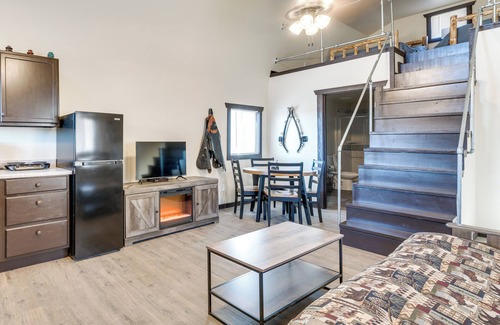 Golden Valley Apartment | Oatman Studio w/Fire Pit Near Bullhead City!