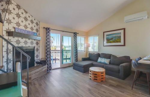 Ocean Beach House | OB Loungin 2