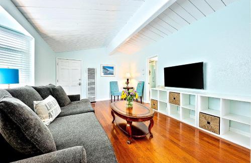 Ocean Beach House | OB Pier 3