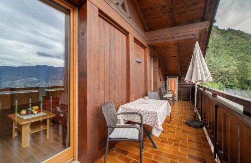 Tirolo Apartment | Oberötzbauer Apartment Enzian