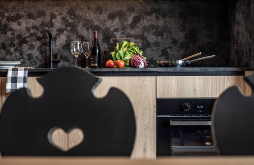Barbiano Apartment | Oberfallerhof 'Apartment Aui' with Mountain View, Garden & Wi-Fi