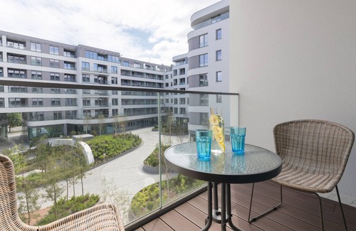 Srodmiescie Apartment | Obrońców Wybrzeża 8 | Lovely Apartment | Balcony