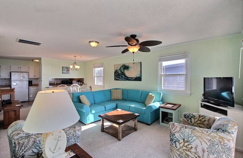 Brigands' Bay Cottage | Observation Point: Prime Soundfront Location with Dock! Spectacular Sunsets!