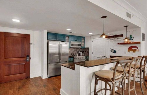 Sandestin Condo | Observation Pt N 252-4 at Baytowne Warf- Pool, Gym, and Large Private Balcony!