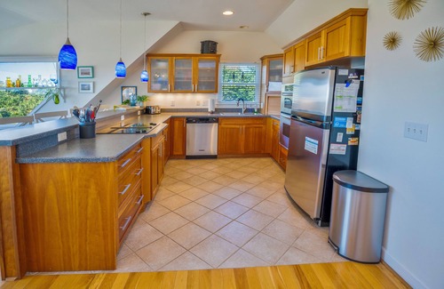 Nags Head House | OBX Getaway: Luxury 2-Bedroom Home w/360° Views, Golf, Tennis & Fishing Pier