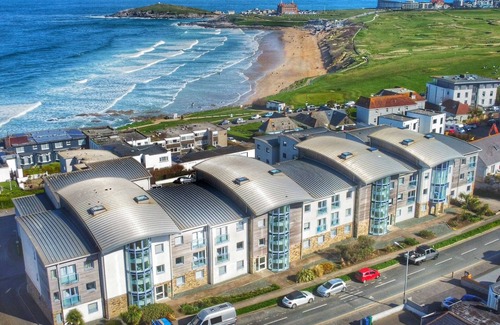Newquay Apartment | Ocean 1 Apartment Overlooking Fistral Beach