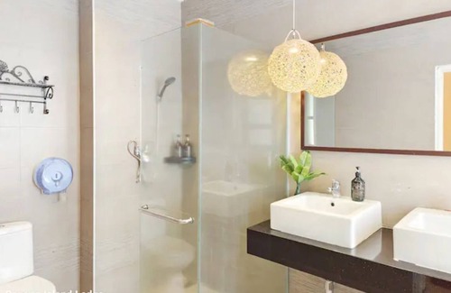 Tanjung Bungah House | Ocean 19 @ ShamrockVillaIBeachfront 4BR BigGroup