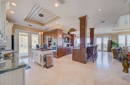 Fort Pierce House | Ocean-2-River Estate ON.THE.BEACH <100 USD/nite per bdrm + pool, elevator, more!