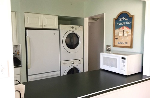 Ormond Beach Condo | Ocean 3 mins walk, river view, 3 pools, plenty of quiet