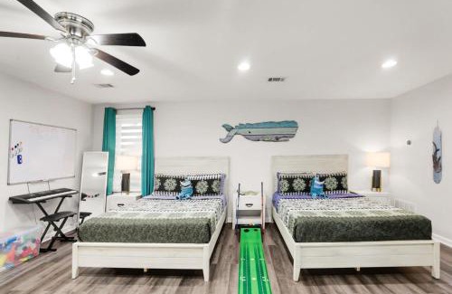 Fort Walton Beach House | Ocean - 5 Beds Retreat with Pickleball, Arcade, Grill & Beach Access!