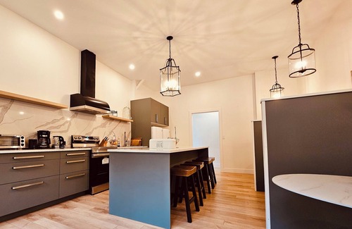 Regional District of Nanaimo Cottage | Ocean and Mountain View Home in Nanoose Bay