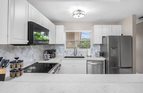 Waikoloa Condo | Ocean and Turtles Condo: AC, Beach Essentials,Pool,Hot Tub,Close to Best Beaches