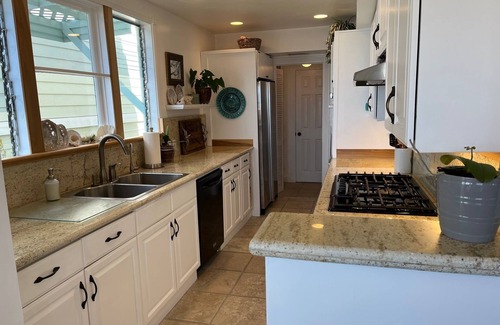 Laguna Beach Cottage | Ocean and whitewater views from every room except one bath