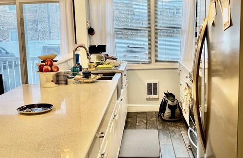 Avon by the Sea Condo | Ocean Ave Beach Retreat in Belmar