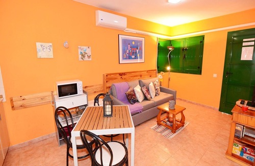 Los Lagos Apartment | Ocean Balcony Apartment- beachfront