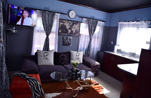 Maun Apartment | Ocean Bavarian Boutique Apartments. Family friendly, cozy and safe.