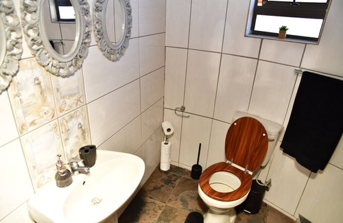 Maun Apartment | Ocean Bavarian Boutique Apartments. Family friendly, cozy and safe.