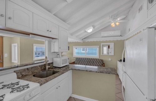 Lavallette House | Ocean Beach 1: Charming 2 Bedroom 1 Bath, Steps To The Beach Home