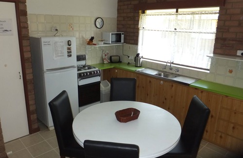 Jurien Bay House | Ocean Beach Chalet 16