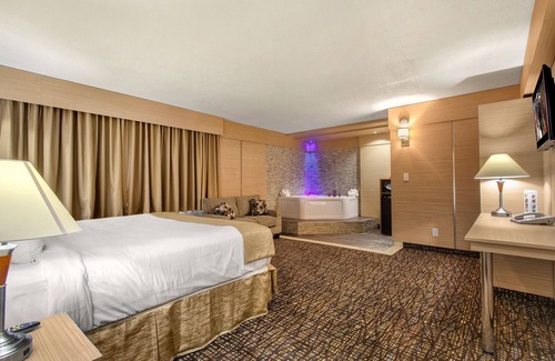 Bermuda Riviera Hotel | Ocean Beach Club Hotel