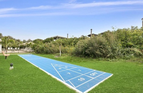 Town of East Hampton House | Ocean Beach Mini Modern Luxury