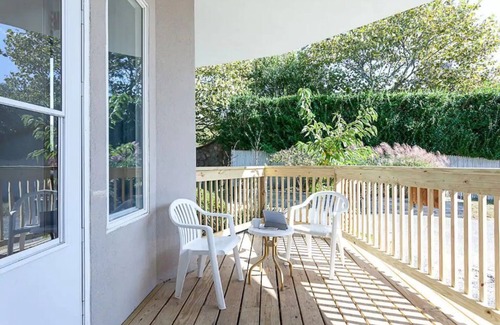 Town of East Hampton House | Ocean Beach Mini Modern Luxury