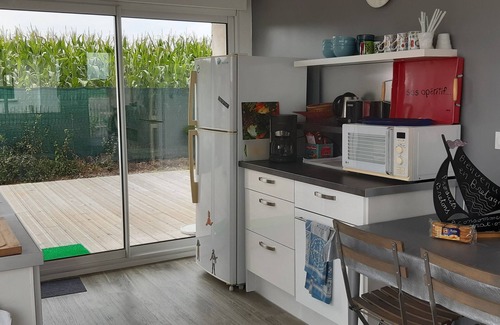 Guidel Apartment | Ocean, beaches, kitesurfing, surfing 400 m away, ground-floor apartment with very large terrace