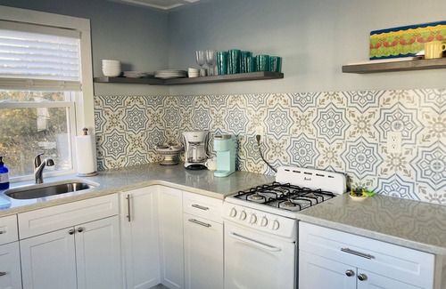 Ortley Beach Cottage | OCEAN BLOCK SEASIDE PARK! Book for 2026! Dog friendly!